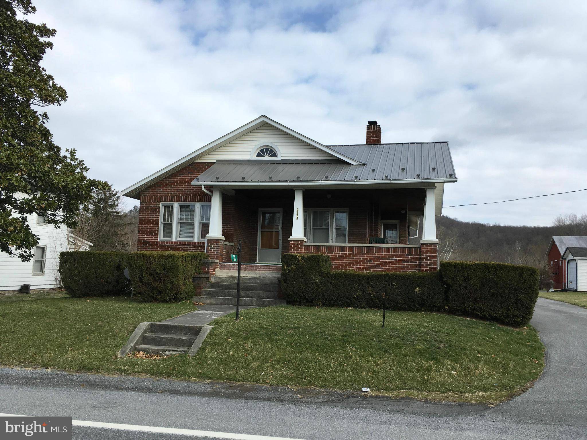 Great Cacapon, WV 25422,574 CENTRAL AVE