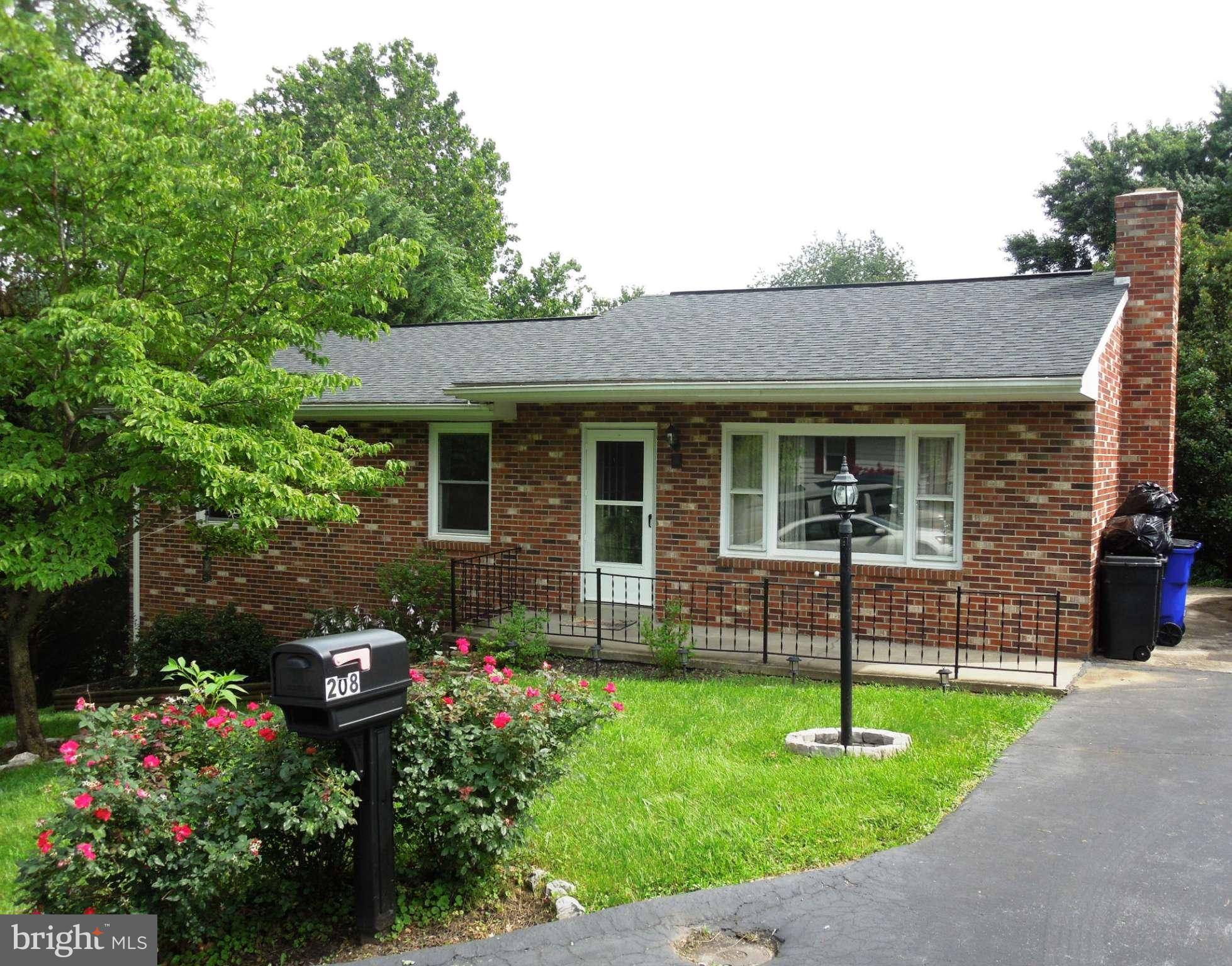 Brunswick, MD 21716,208 G ST E