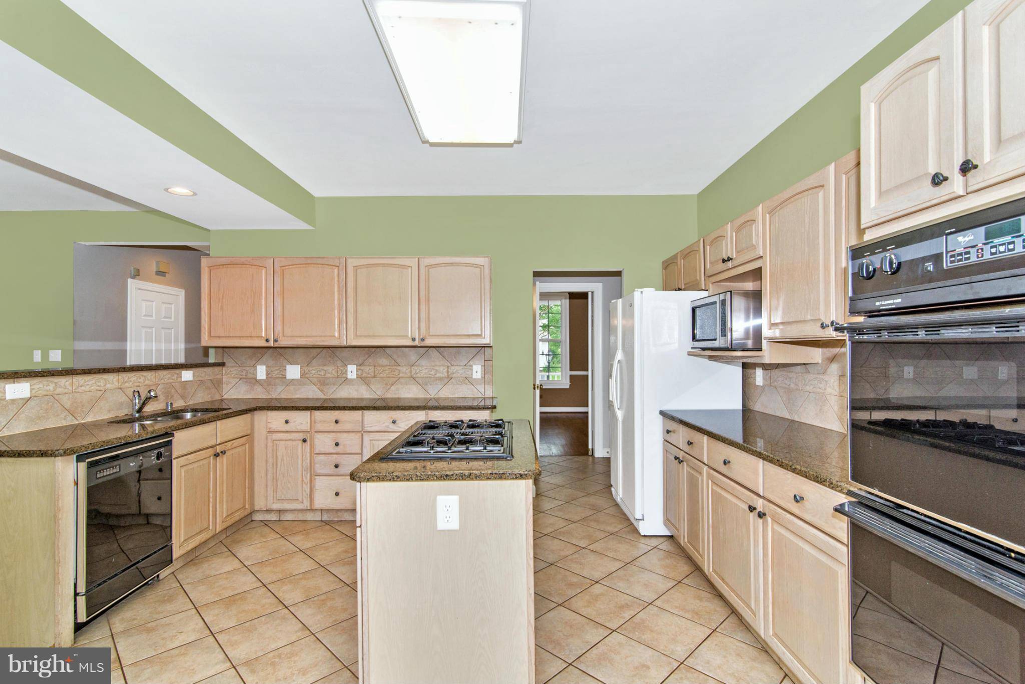 New Market, MD 21774,7016 CLUB HOUSE CIR