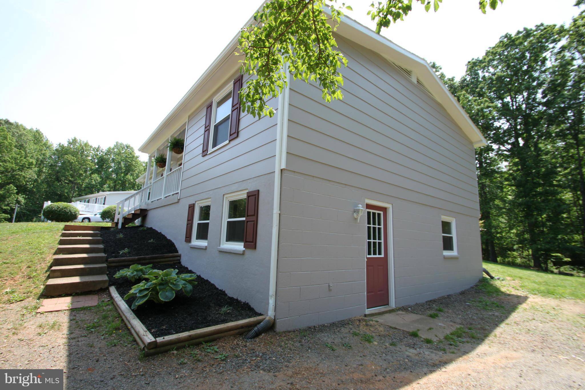 Ruckersville, VA 22968,135 THOMAS CT