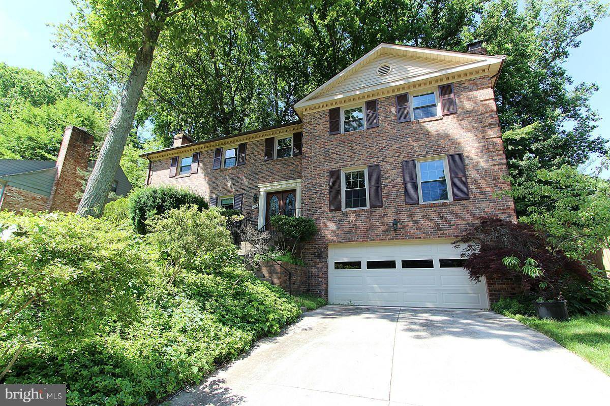 Mclean, VA 22101,4106 RIVER ST