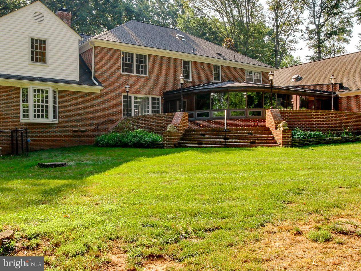 Clifton, VA 20124,6704 CEDAR VIEW CT