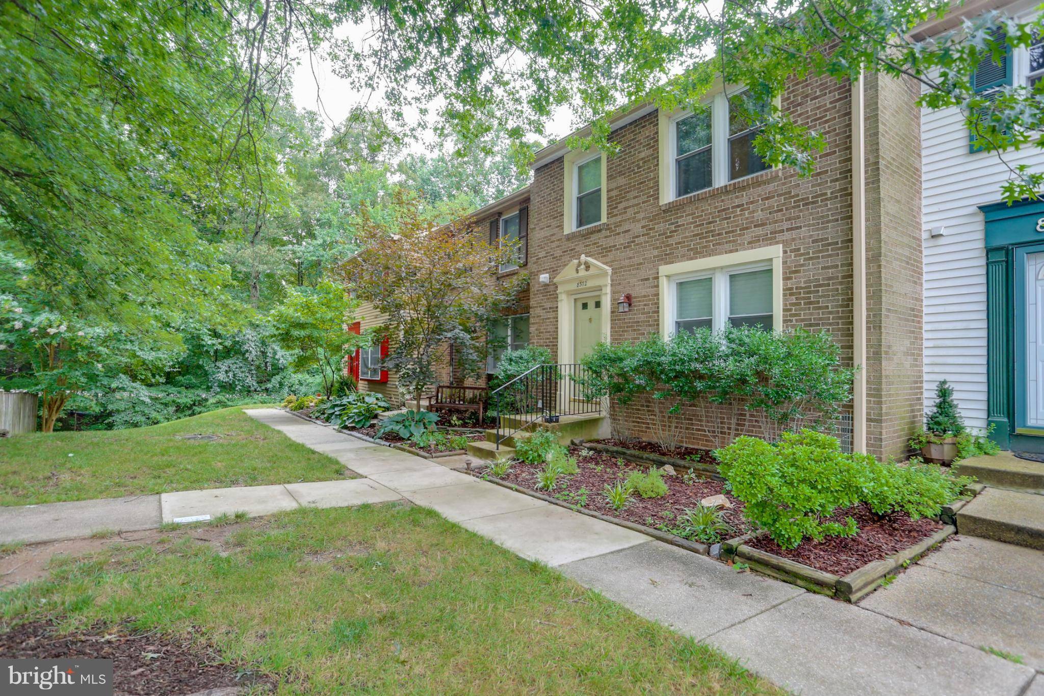 Springfield, VA 22153,8372 FERN LEAF CT