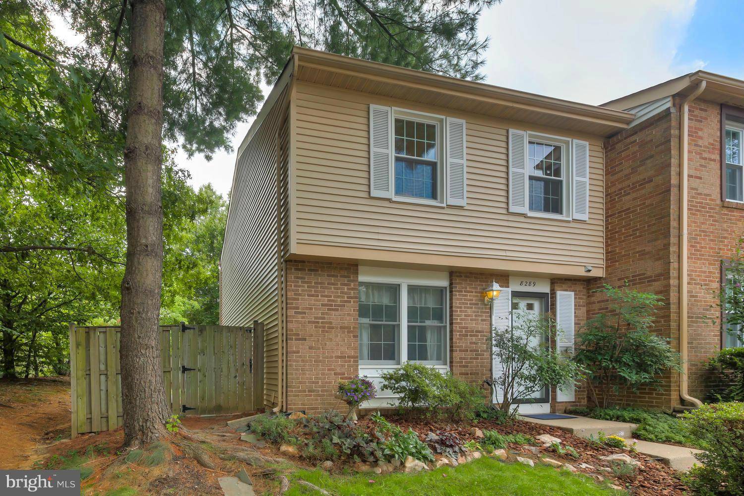 Springfield, VA 22153,8289 BARK TREE CT