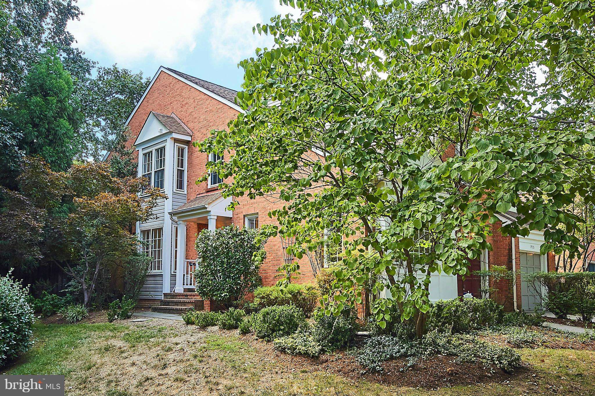 Alexandria, VA 22307,1919 DUFFIELD LN