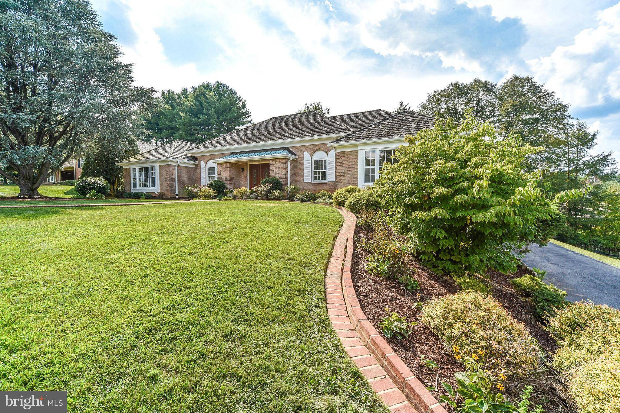 Mclean, VA 22101,1228 PERRY WILLIAM DR