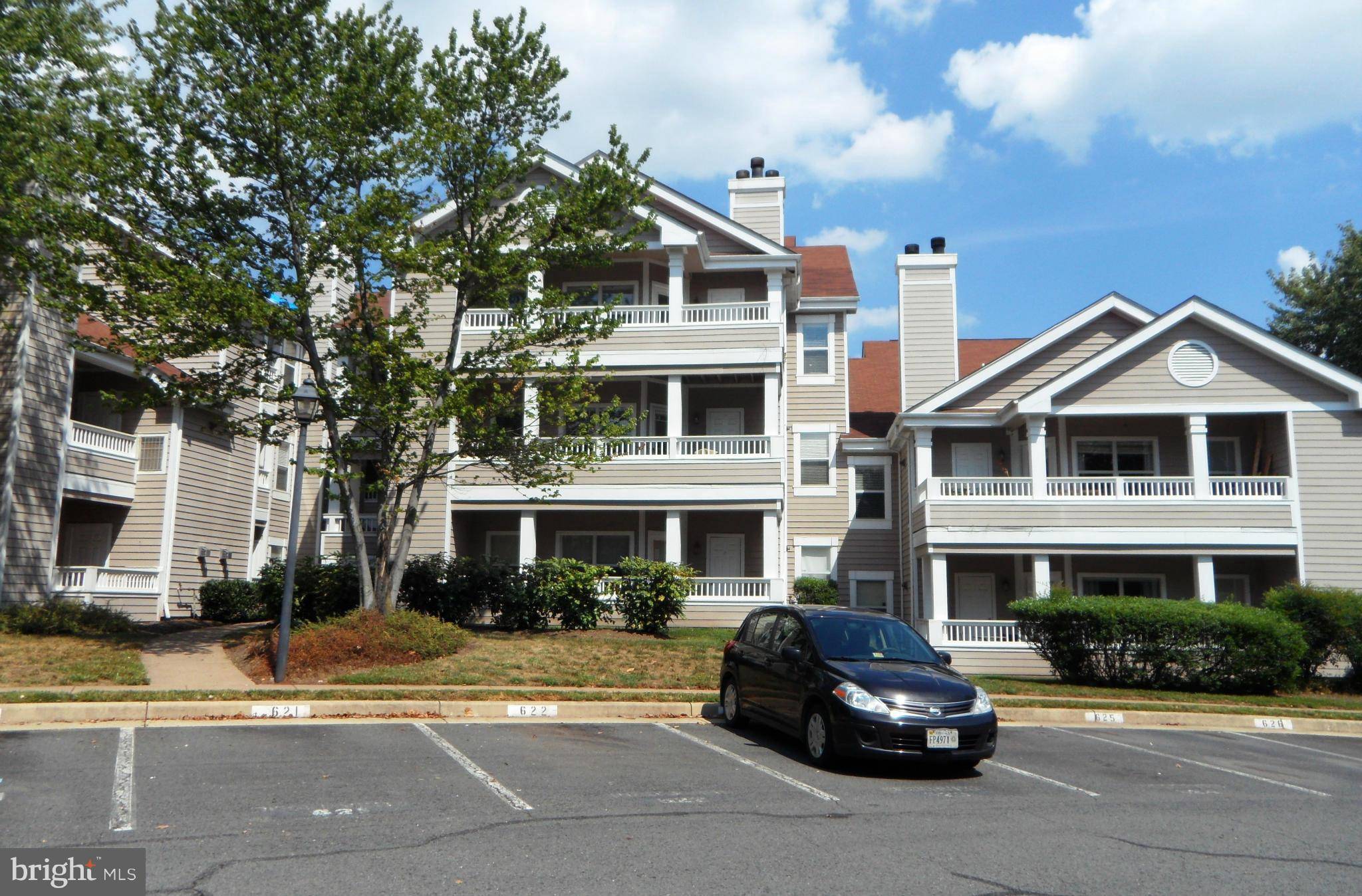 Centreville, VA 20121,14322 CLIMBING ROSE WAY #301