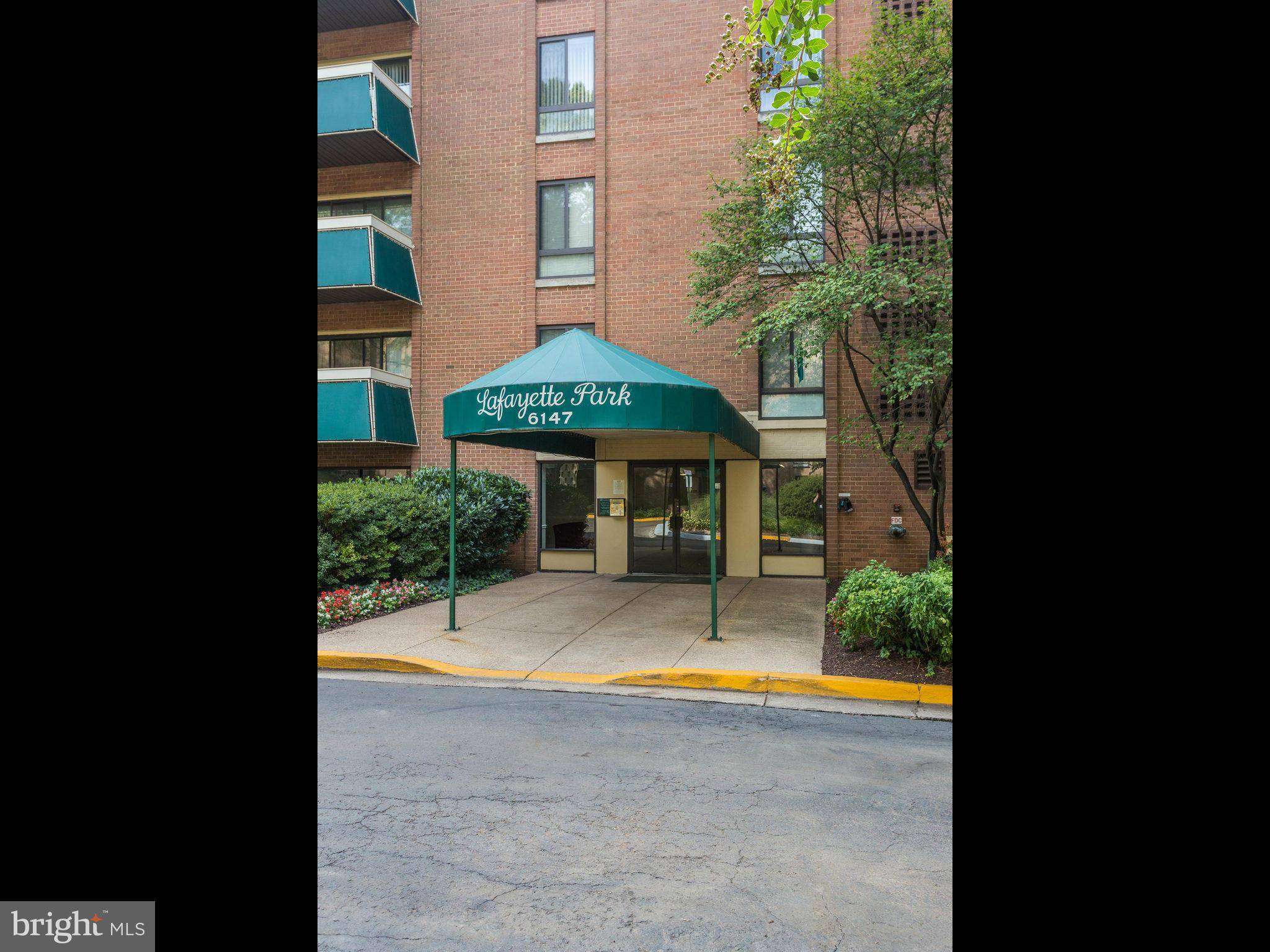 Falls Church, VA 22041,6147 LEESBURG PIKE #609