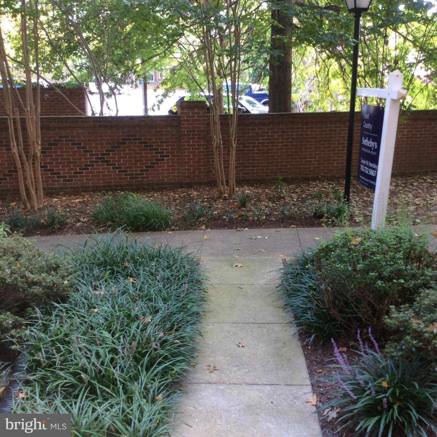 Falls Church, VA 22042,8147 SKELTON CIR