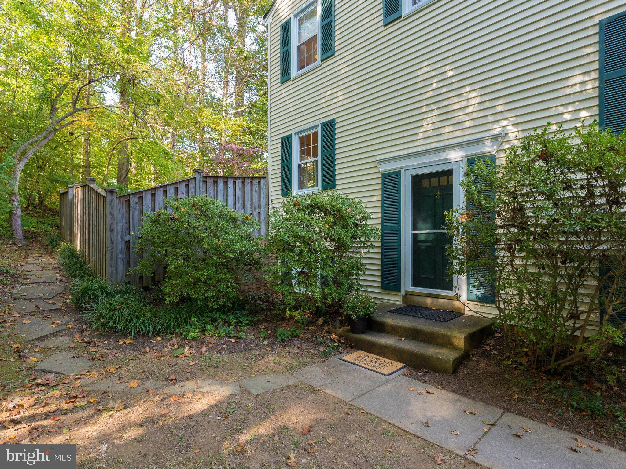 Springfield, VA 22151,8305 UXBRIDGE CT