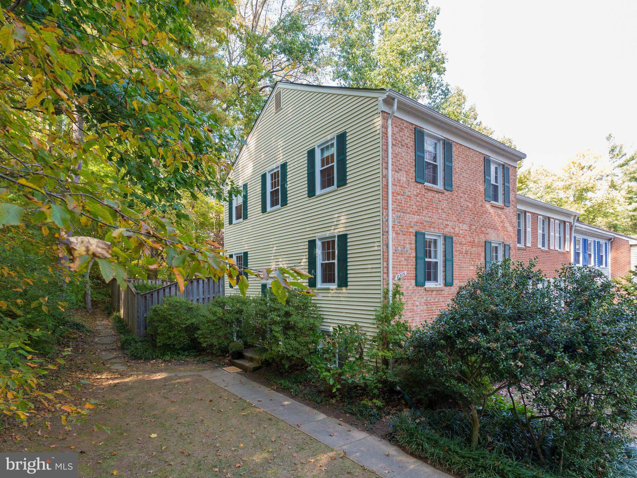 Springfield, VA 22151,8305 UXBRIDGE CT