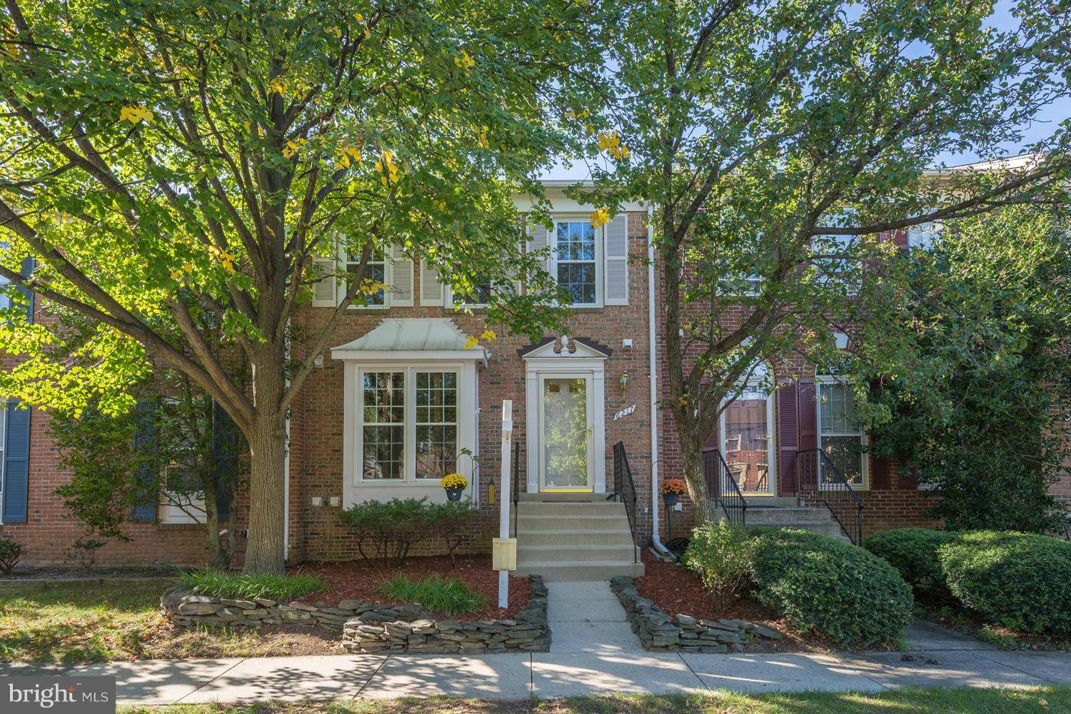 Alexandria, VA 22315,6217 WALKERS CROFT WAY