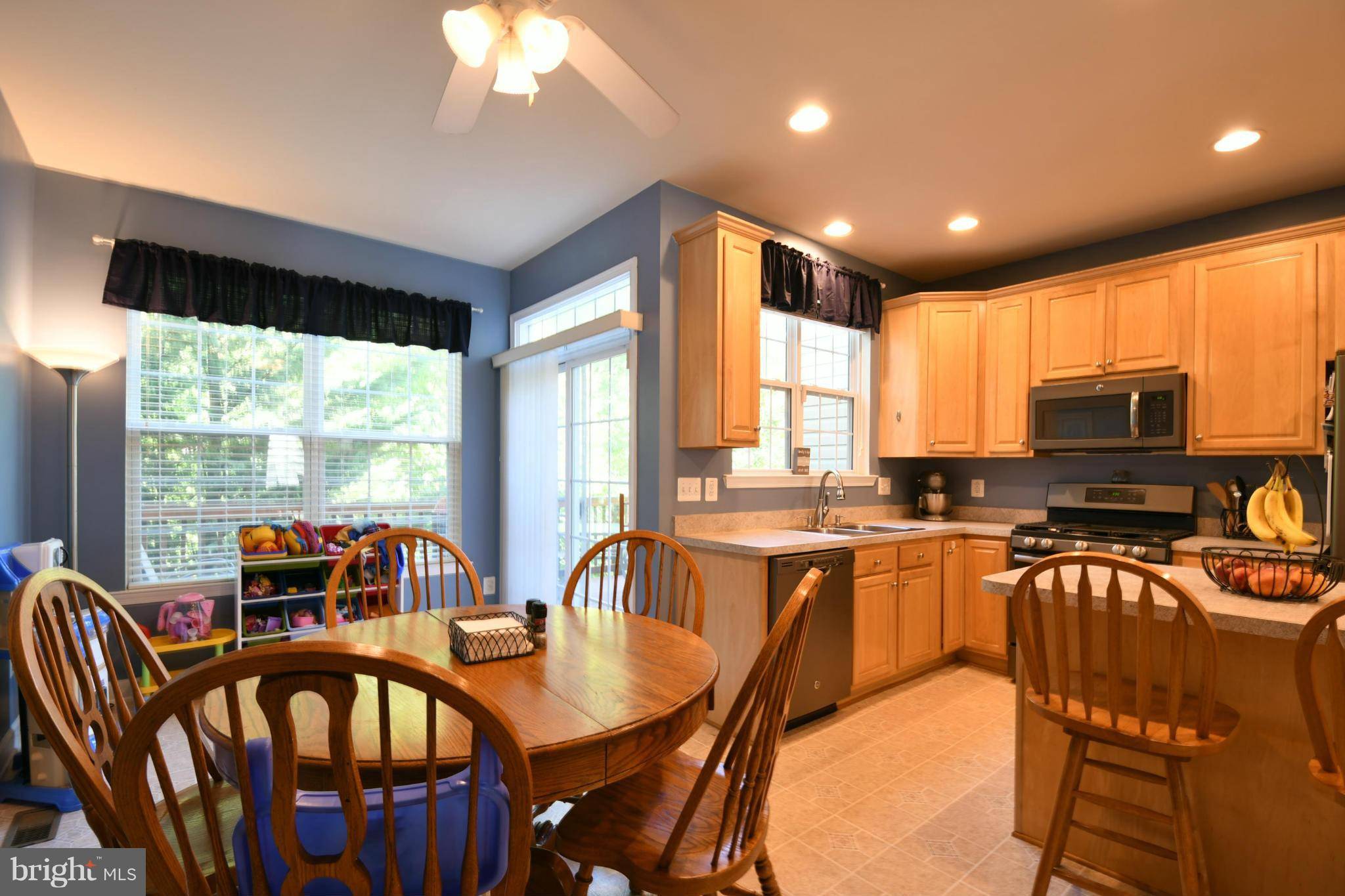 Alexandria, VA 22306,7583 GREAT SWAN CT