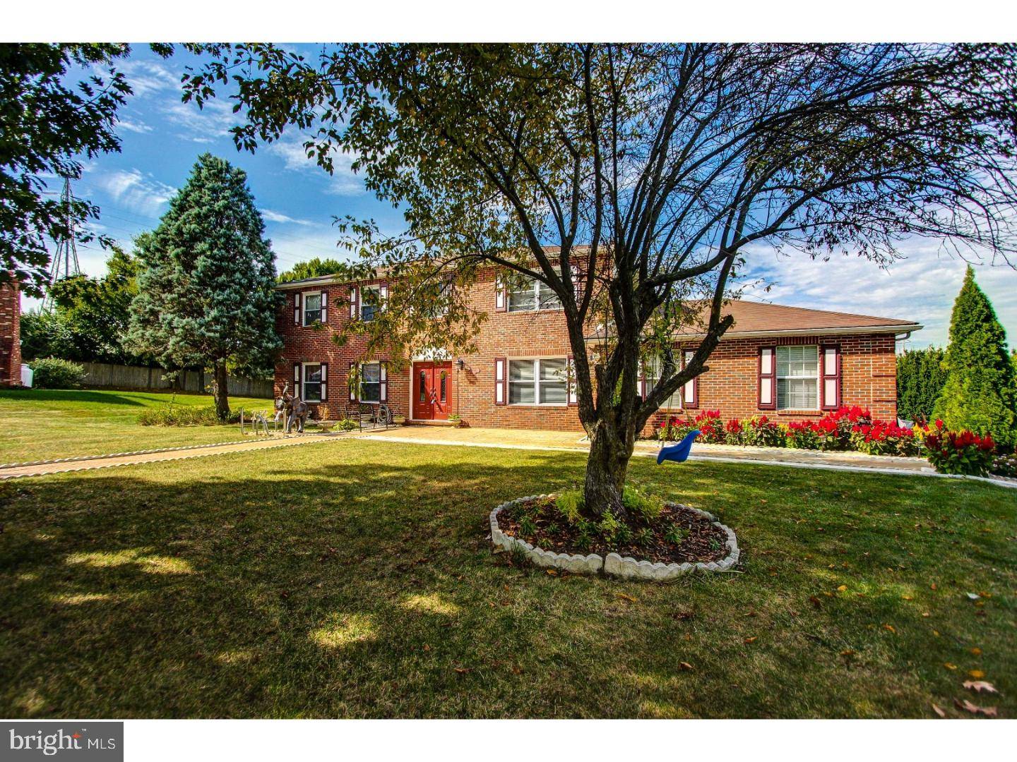 Oreland, PA 19075,1122 SUMMIT LN