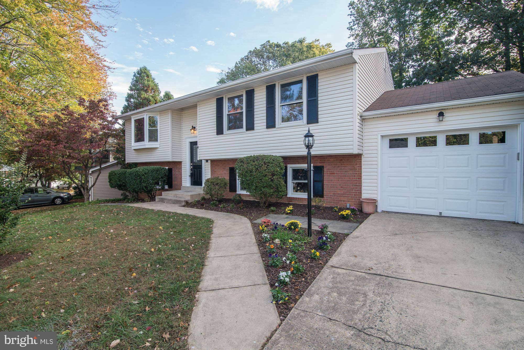 Falls Church, VA 22042,7930 FREEHOLLOW DR