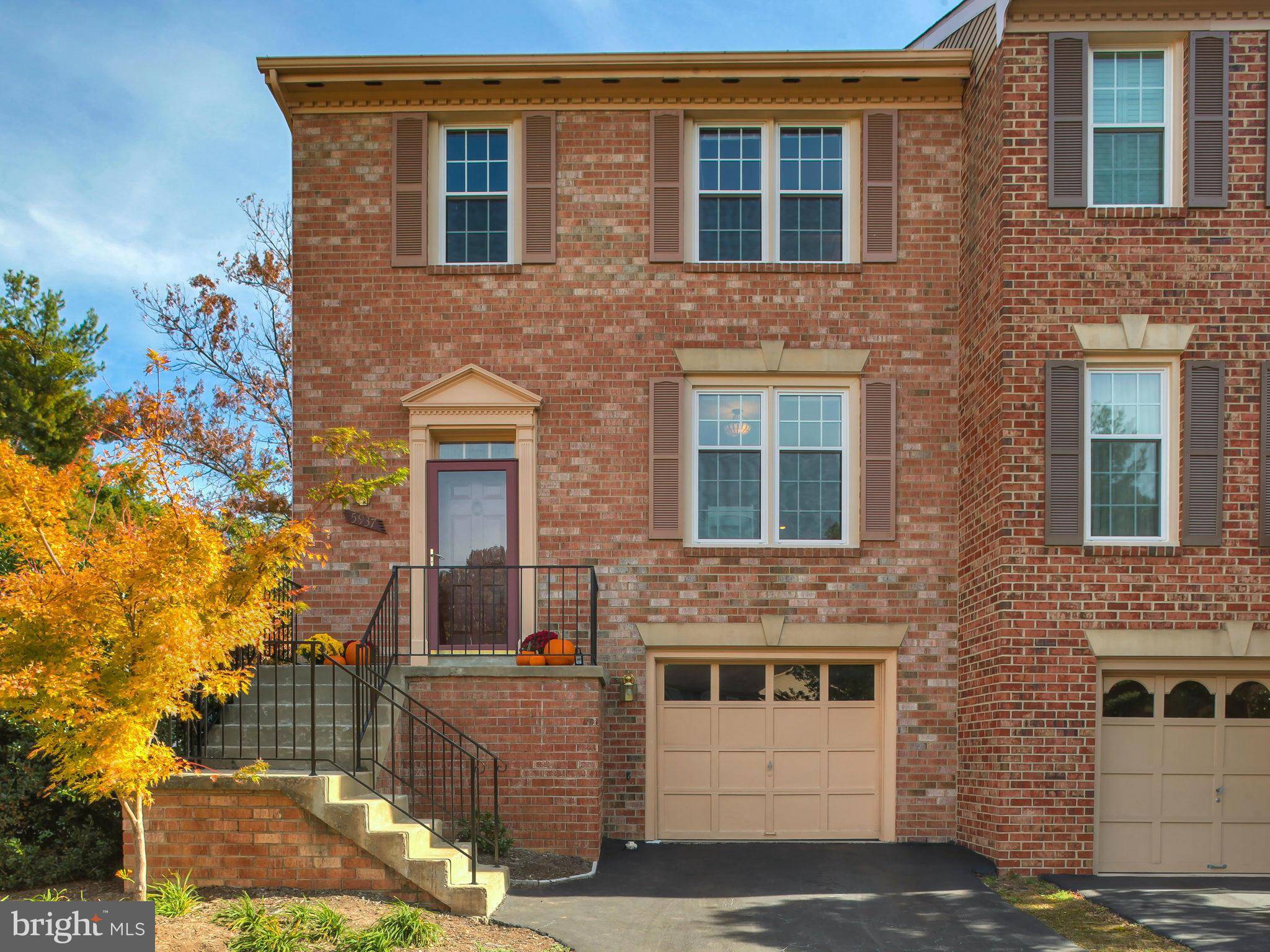 Alexandria, VA 22310,5937 WOODFIELD ESTATES DR