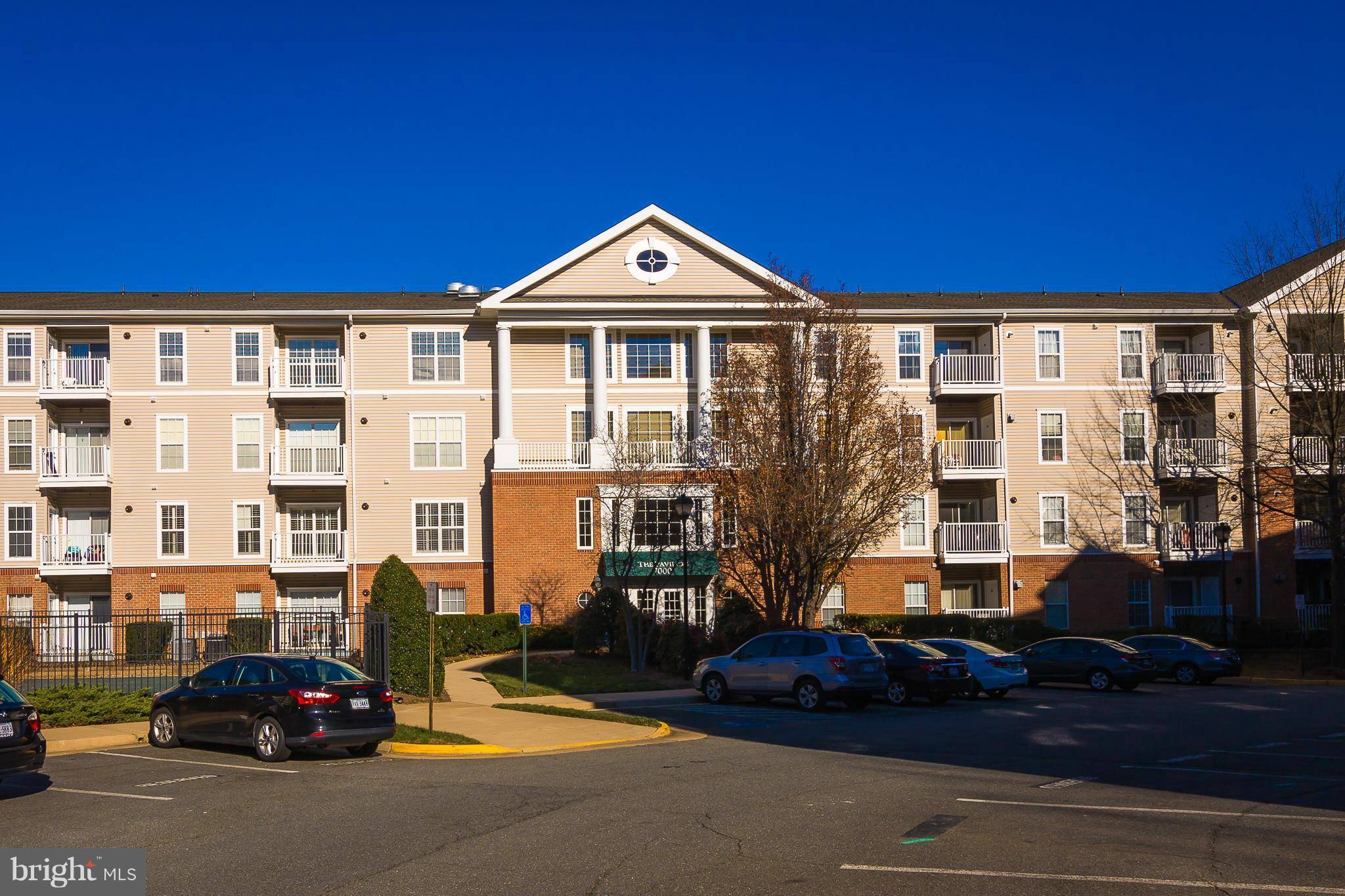 Falls Church, VA 22043,7000 FALLS REACH DR #203