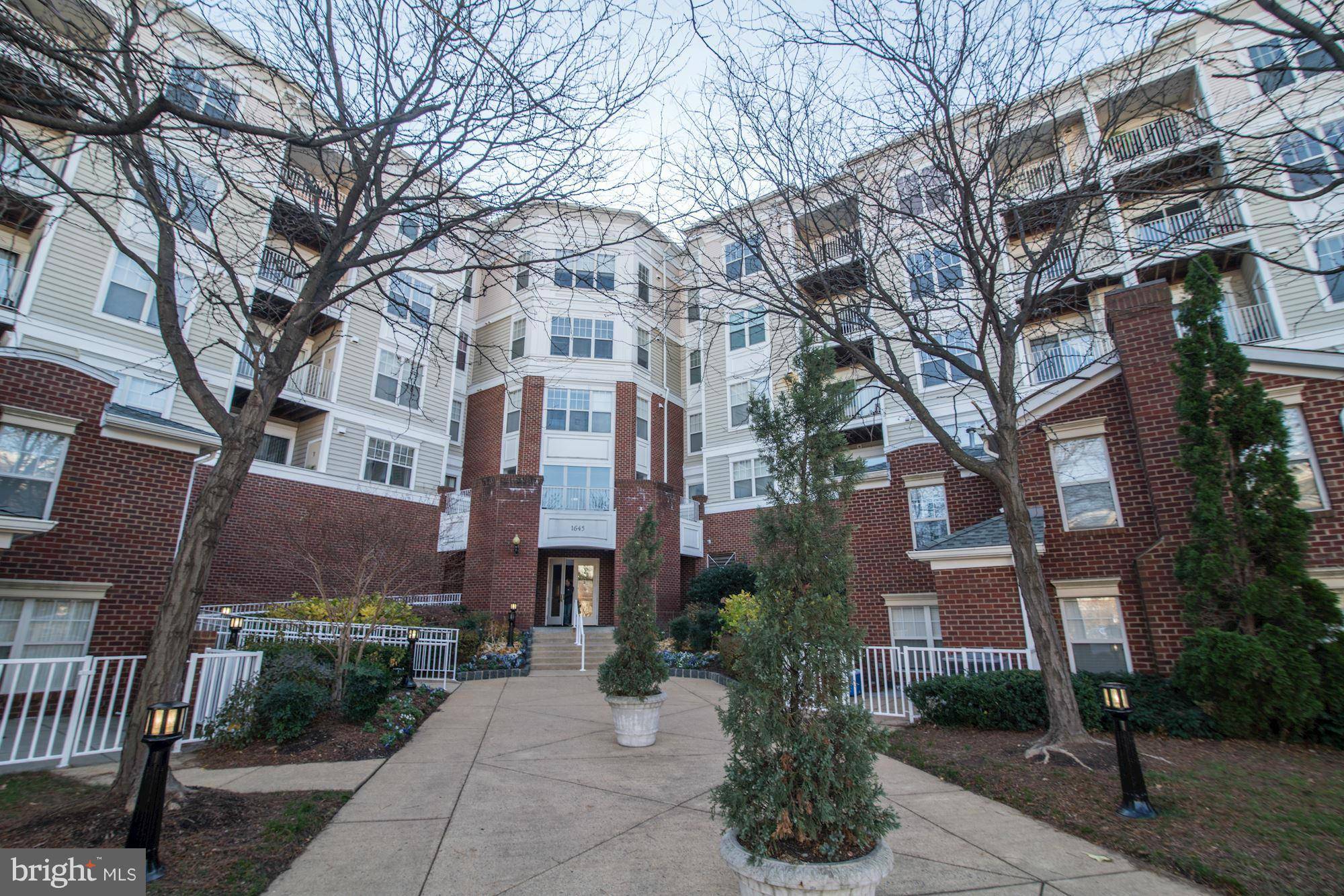 Mclean, VA 22102,1645 INTERNATIONAL DR #322