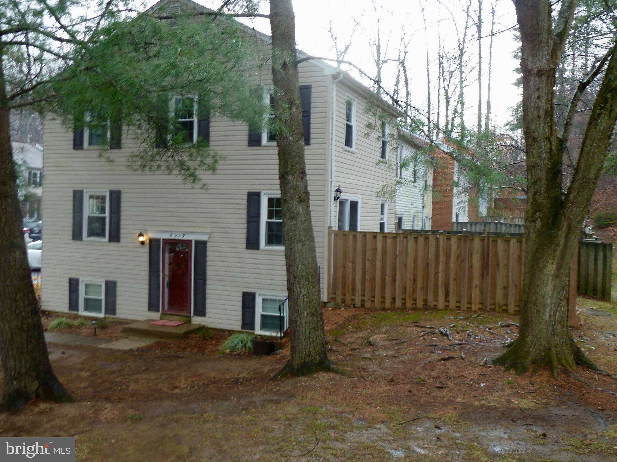 Springfield, VA 22151,8319 UXBRIDGE CT