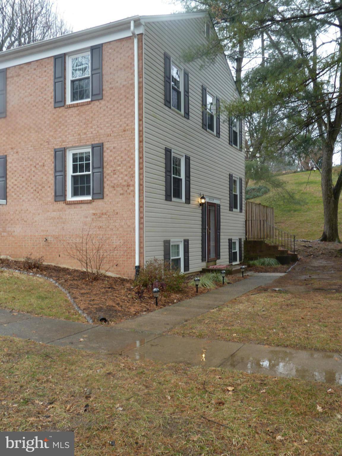 Springfield, VA 22151,8319 UXBRIDGE CT