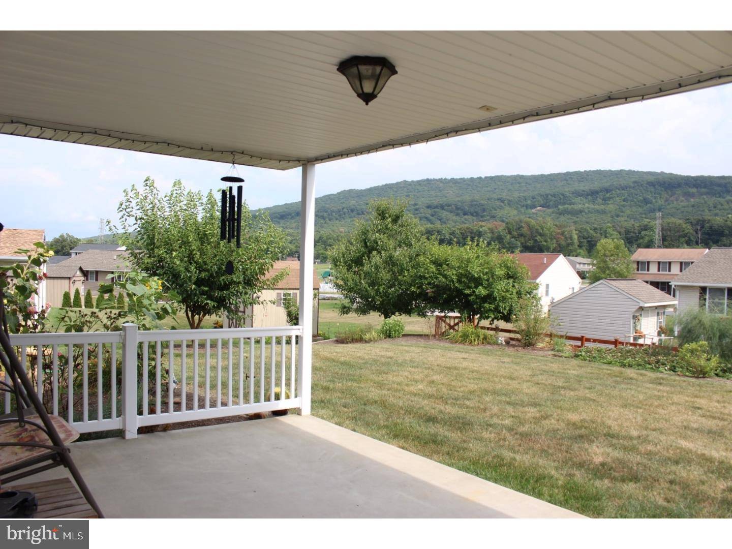 Newmanstown, PA 17073,25 MEADOW DR