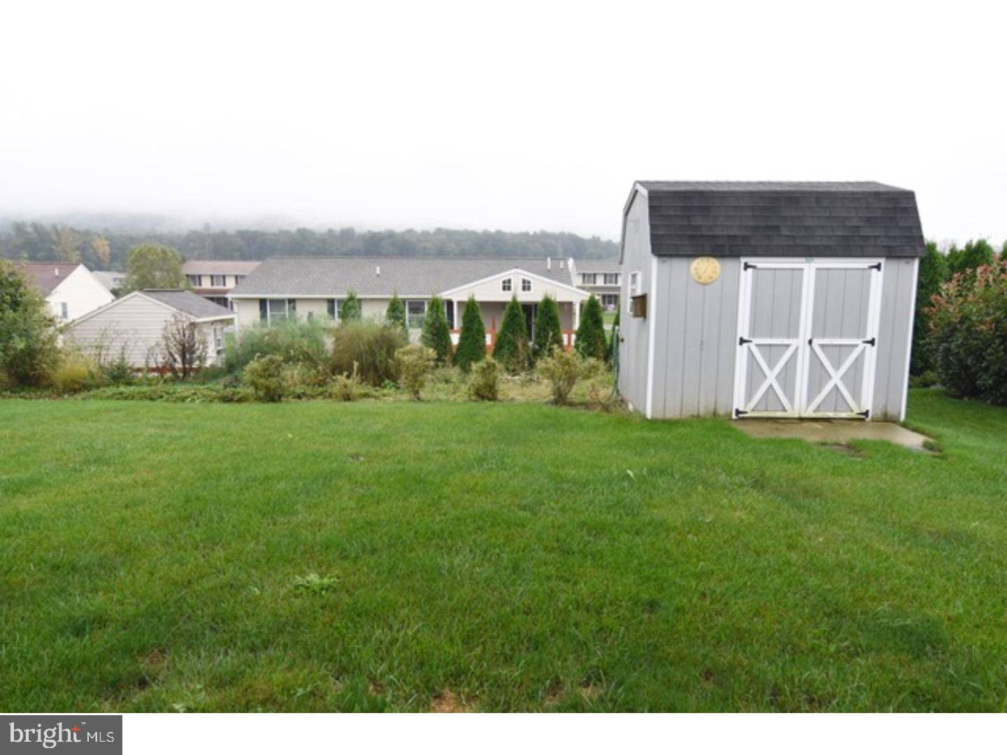 Newmanstown, PA 17073,25 MEADOW DR