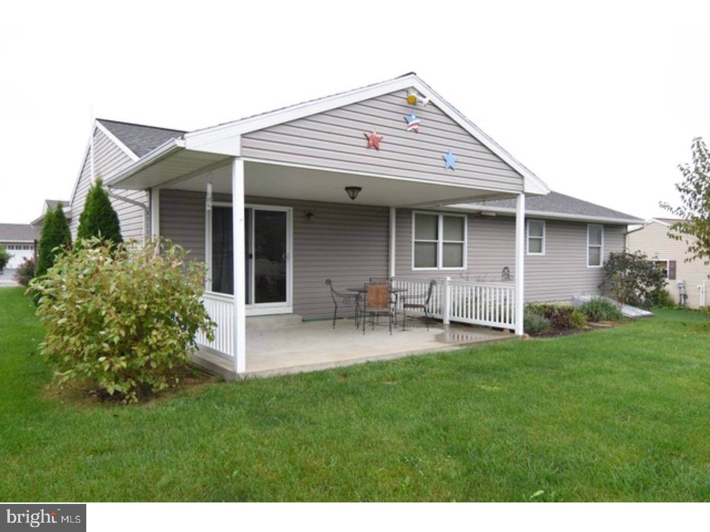 Newmanstown, PA 17073,25 MEADOW DR