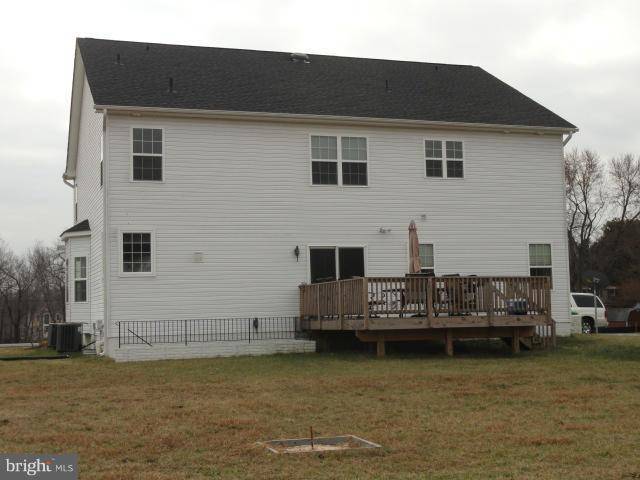 Deale, MD 20751,378 BAY FRONT RD