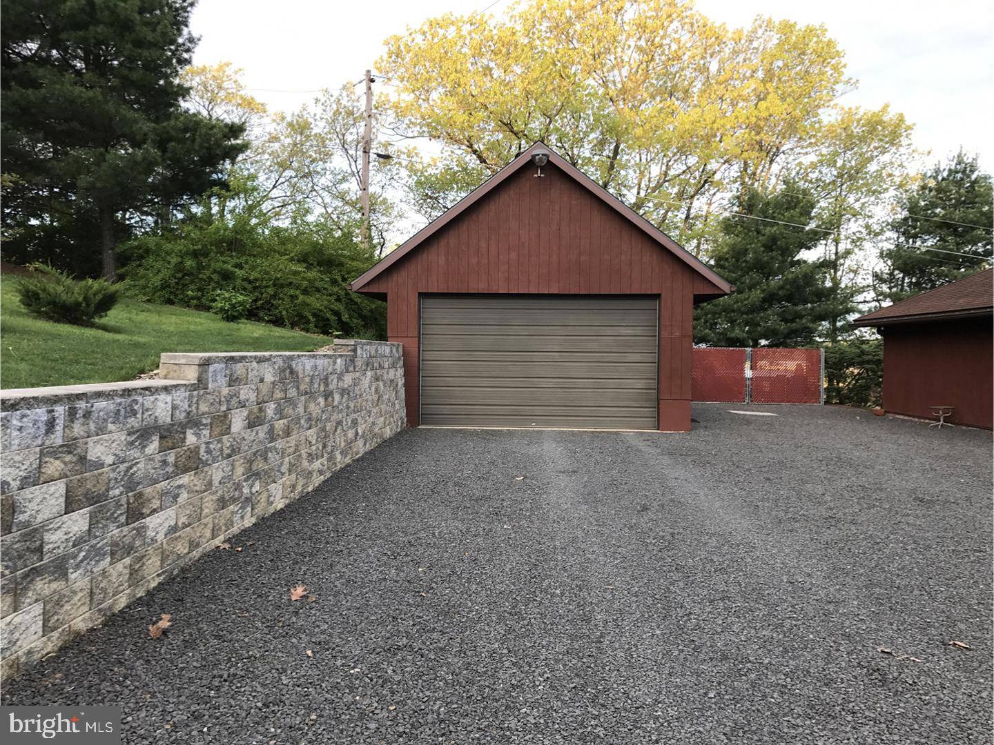 Pine Grove, PA 17963,40 PHAONS RD