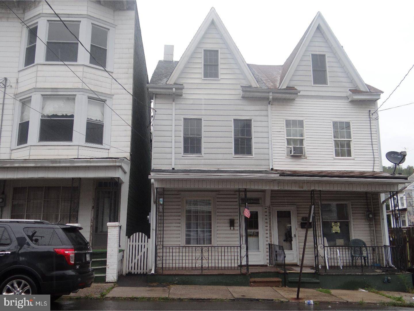 Shenandoah, PA 17976,33 E COAL ST