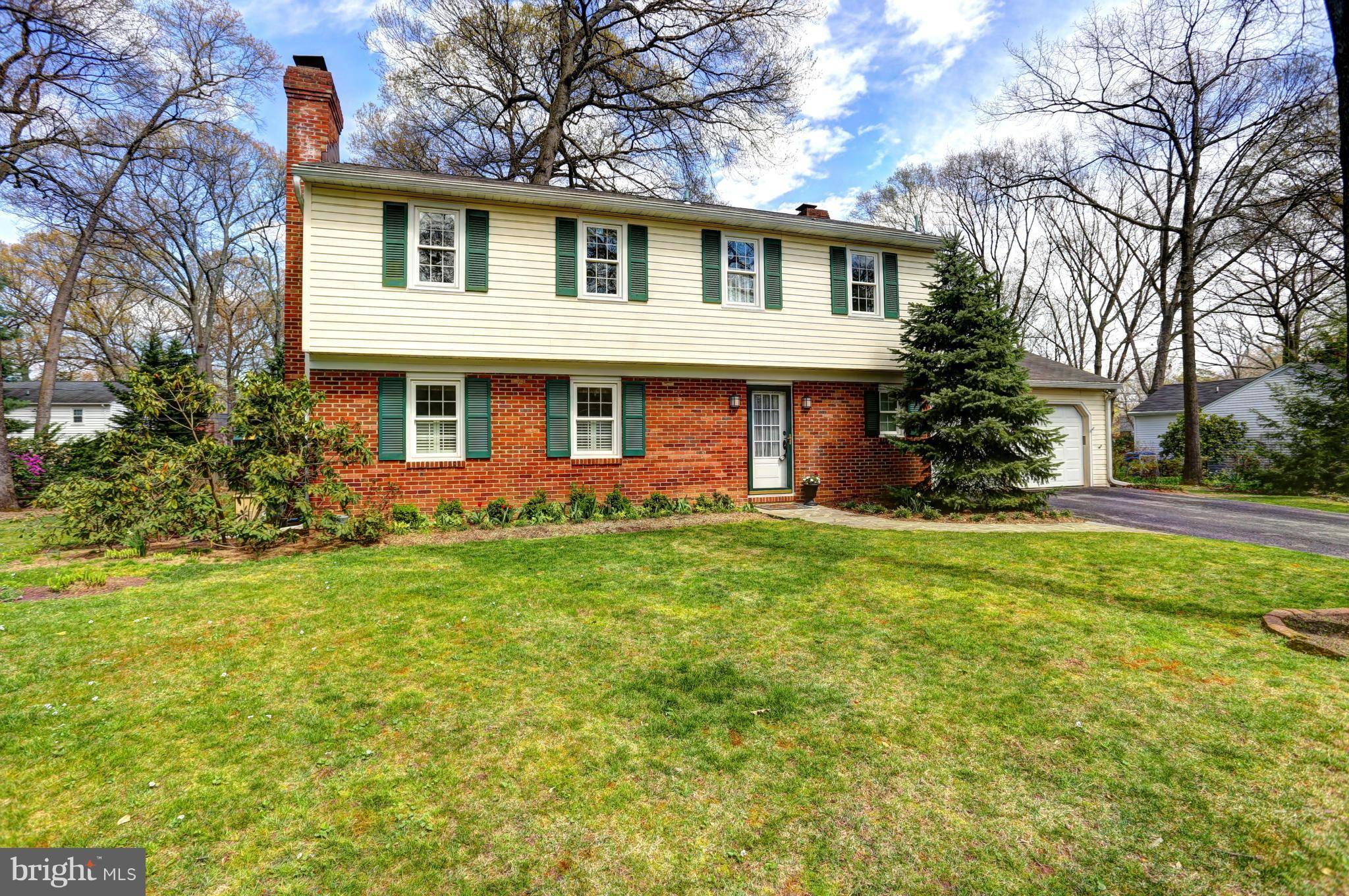 Severna Park, MD 21146,275 OAK CT