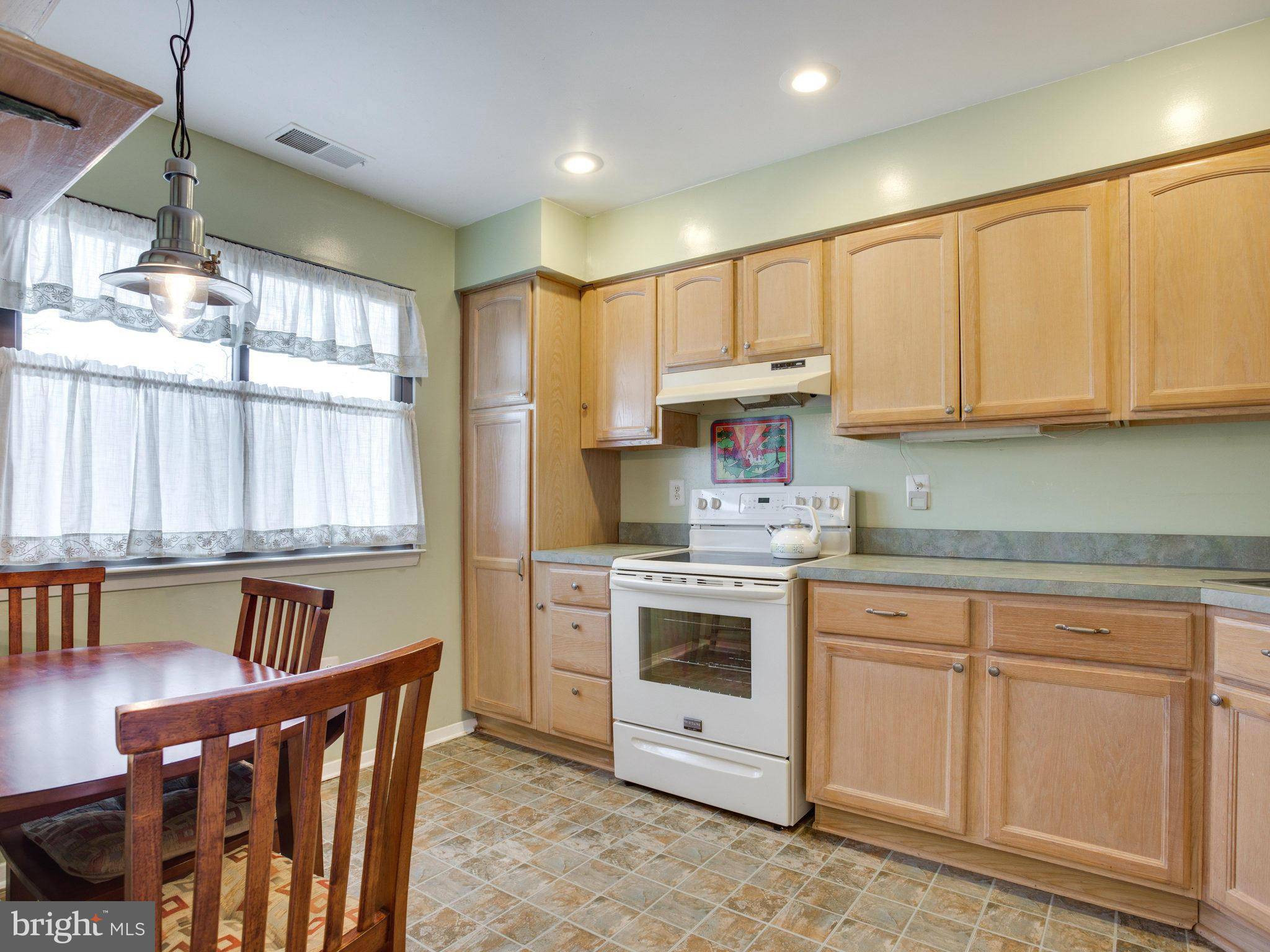 Annapolis, MD 21403,46 ROCKWELL CT