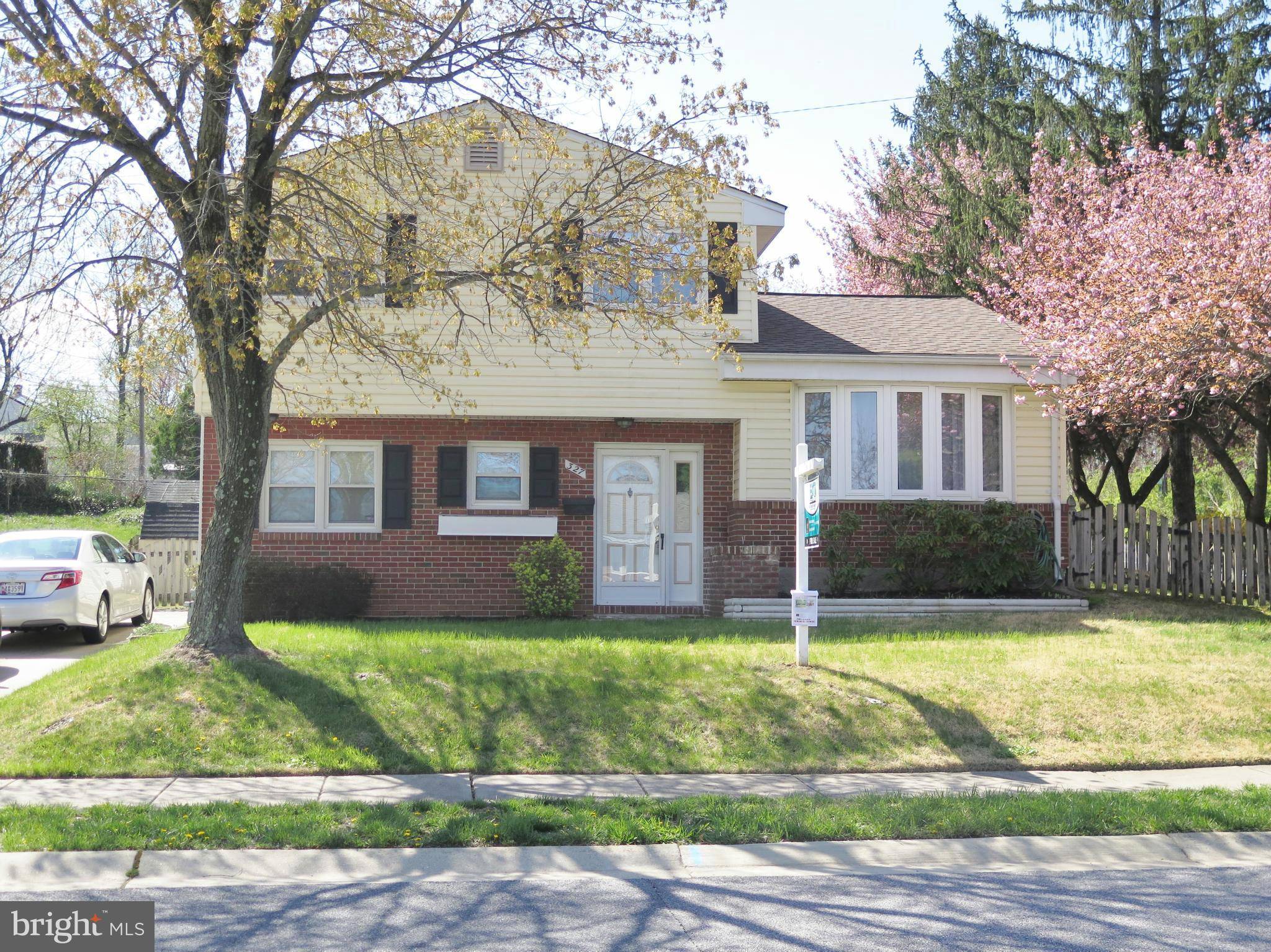 Linthicum Heights, MD 21090,327 ARDMORE RD