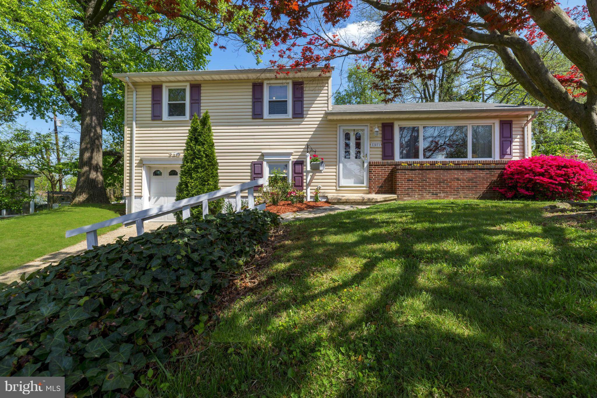 Linthicum Heights, MD 21090,207 DEVON CT