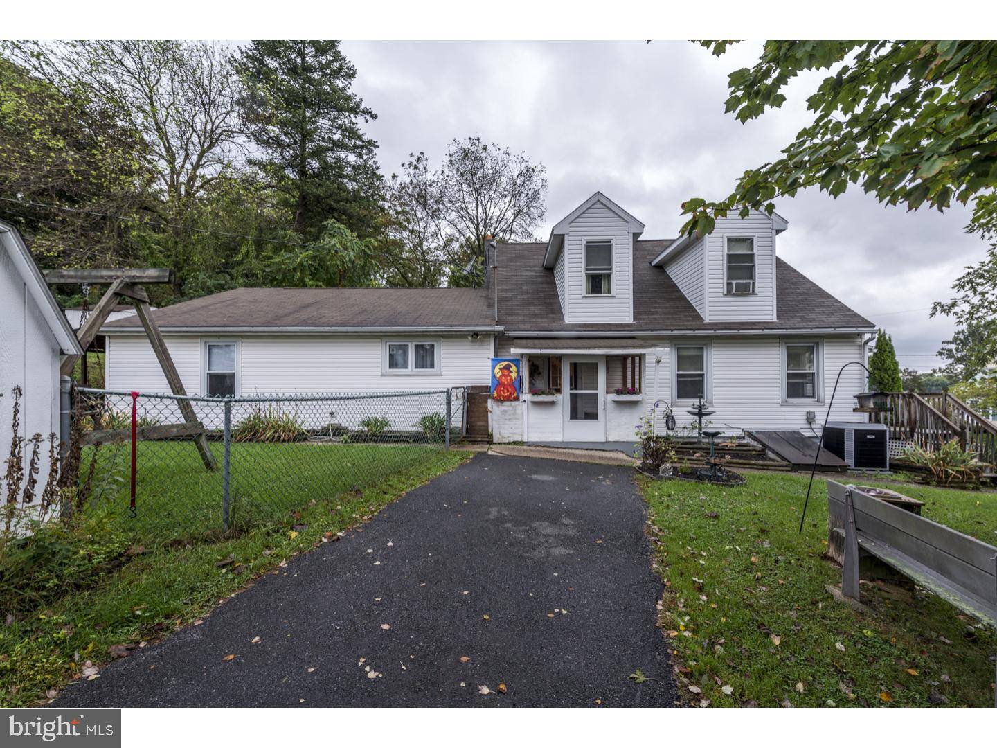 Shillington, PA 19607,504 SUMMIT AVE