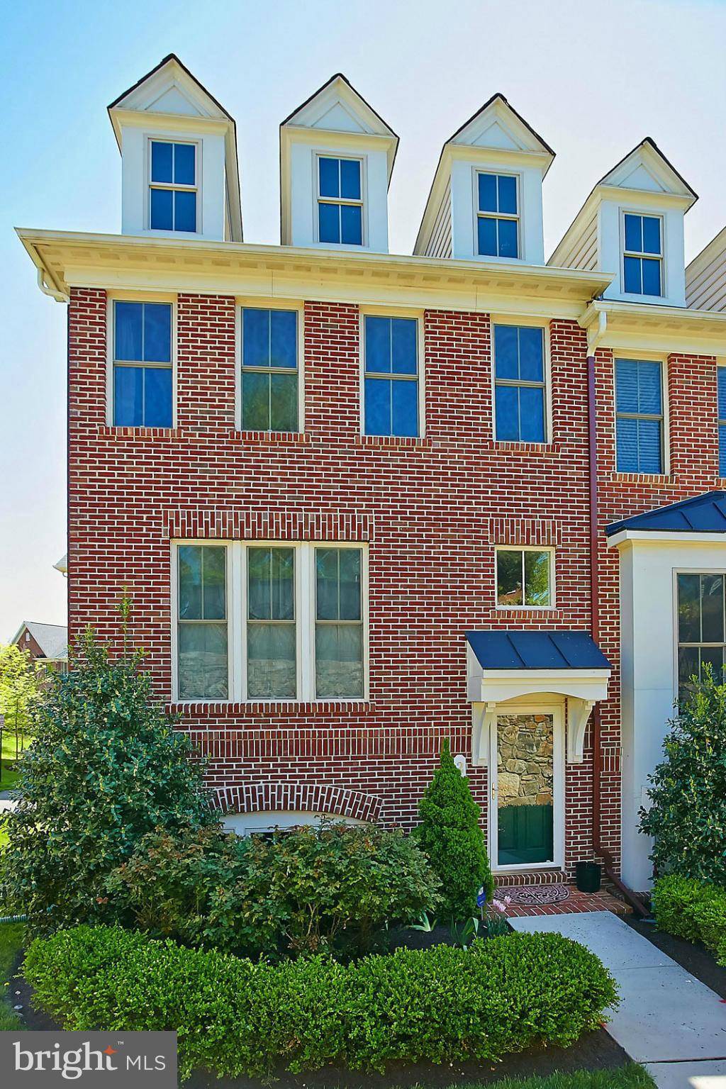 Arlington, VA 22206,2648 KENMORE CT