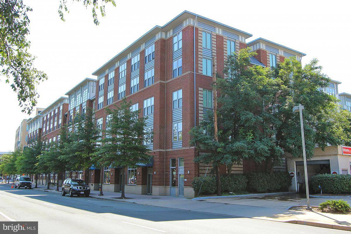 Arlington, VA 22201,1800 WILSON BLVD #340