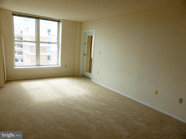 Arlington, VA 22203,900 TAYLOR ST #2022