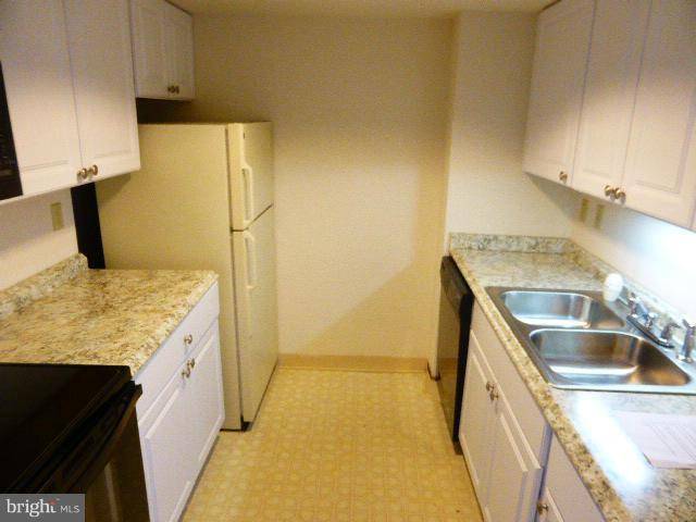 Arlington, VA 22203,900 TAYLOR ST #2022