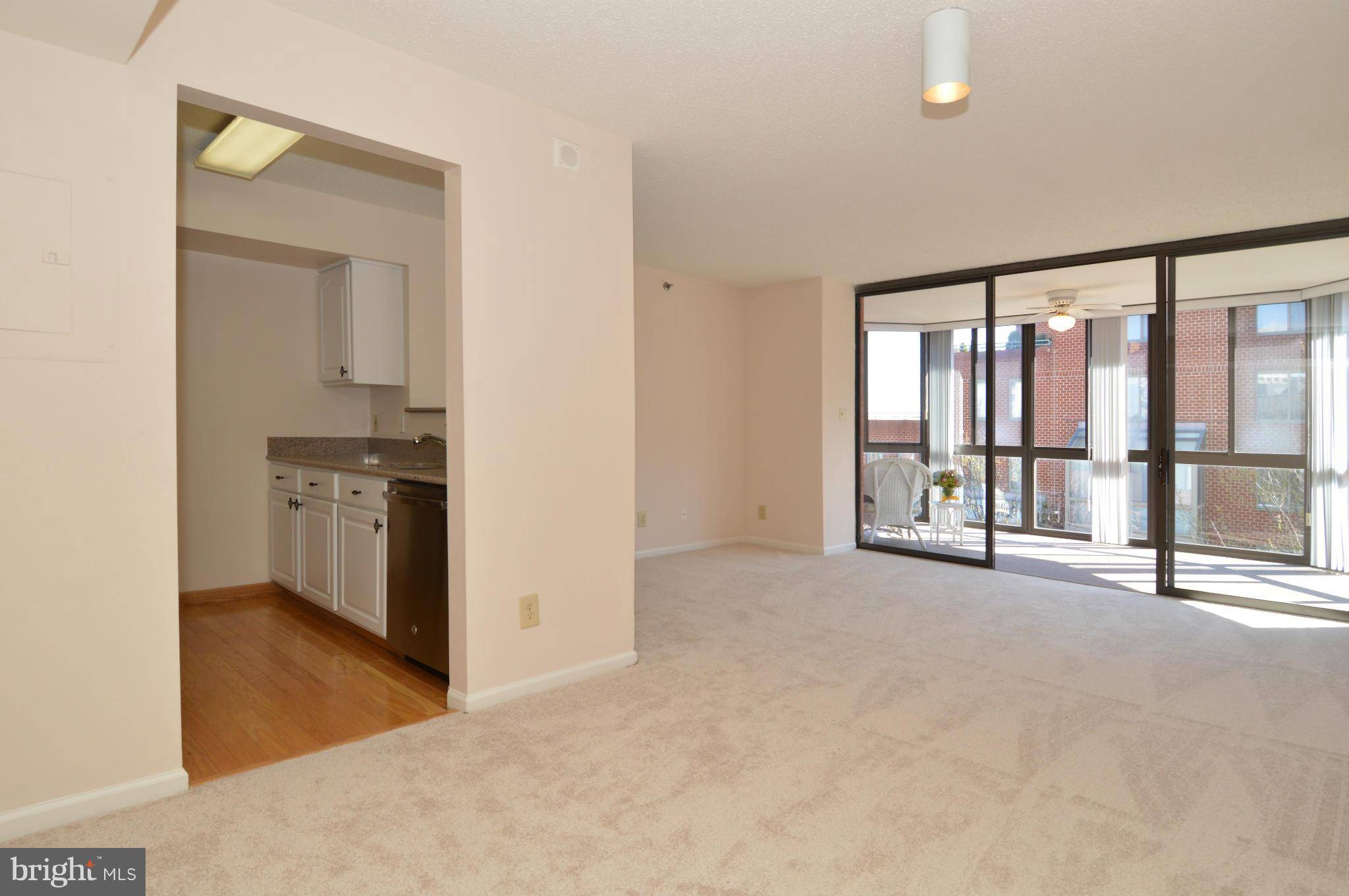 Arlington, VA 22201,1024 UTAH ST N #627