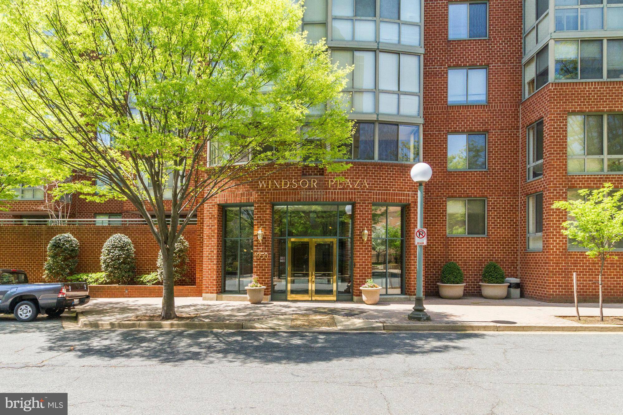 Arlington, VA 22201,1050 TAYLOR ST #1-608