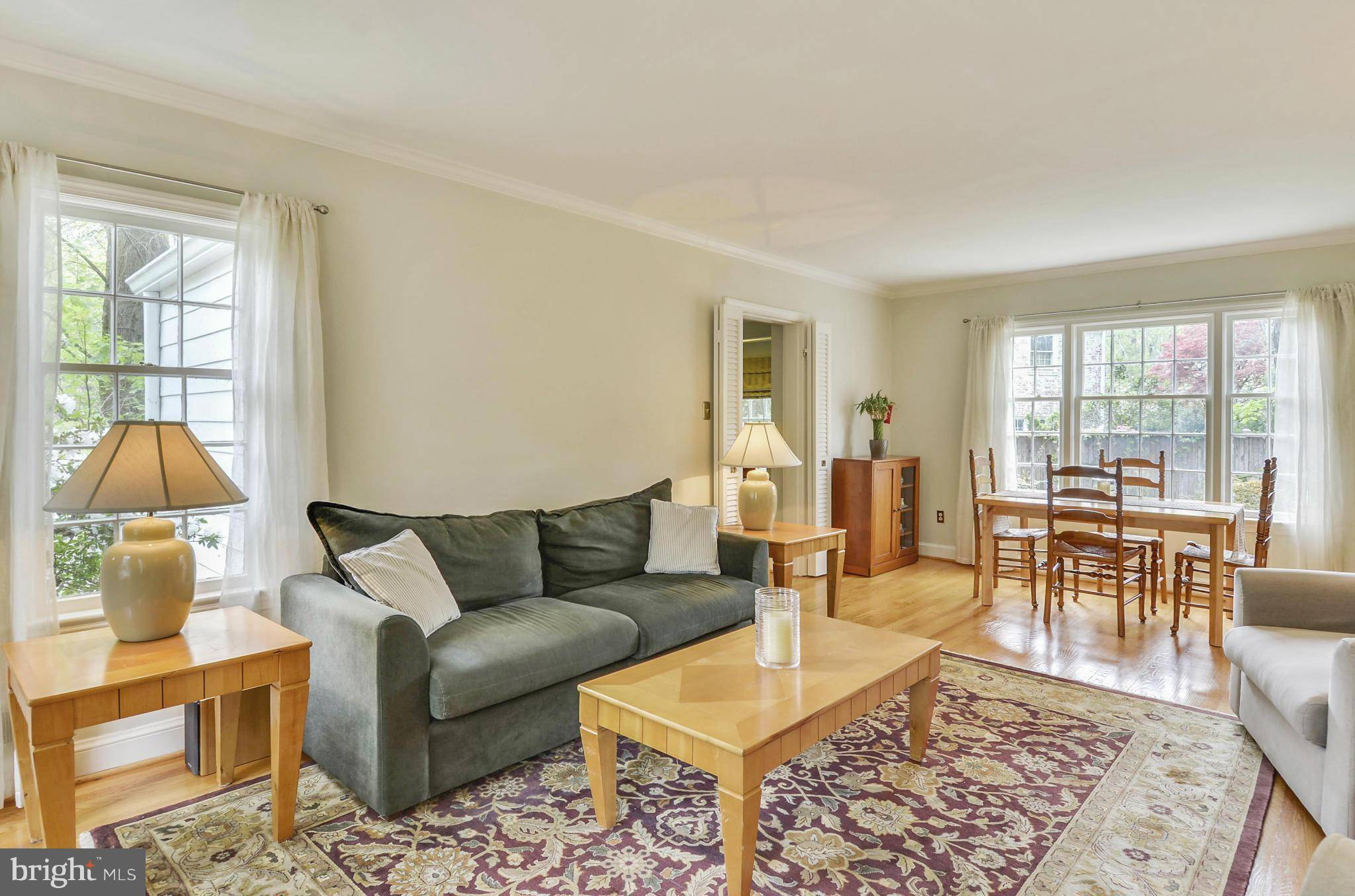 Arlington, VA 22207,4406 VACATION LN