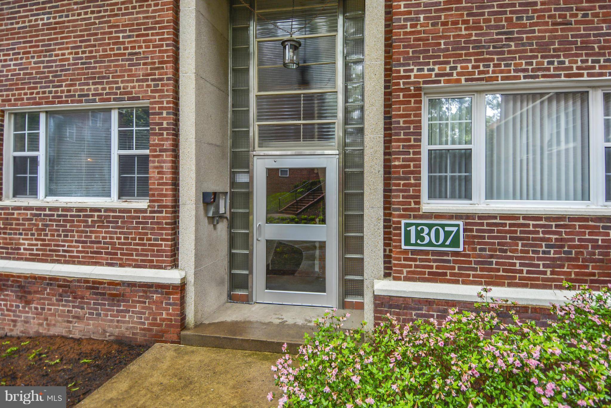 Arlington, VA 22209,1307 ODE ST N #415