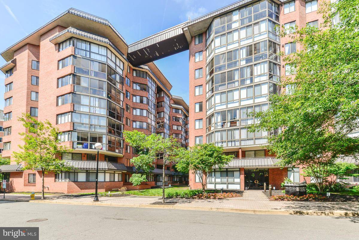 Arlington, VA 22201,1024 UTAH ST #425