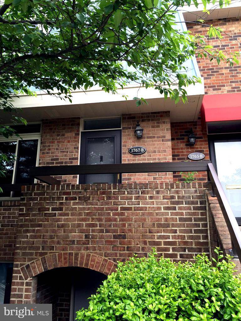 Arlington, VA 22202,1767 HAYES ST #2