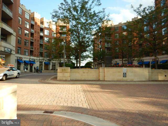 Arlington, VA 22202,3650 GLEBE RD #847