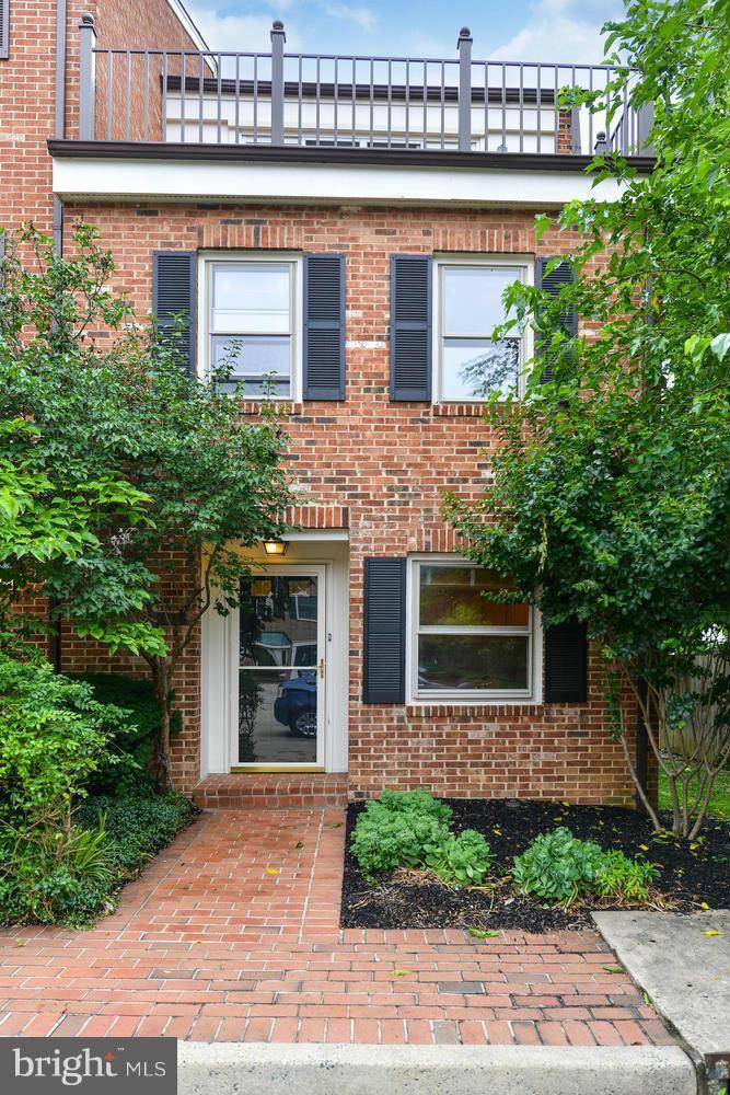 Arlington, VA 22201,1143 TAYLOR ST N