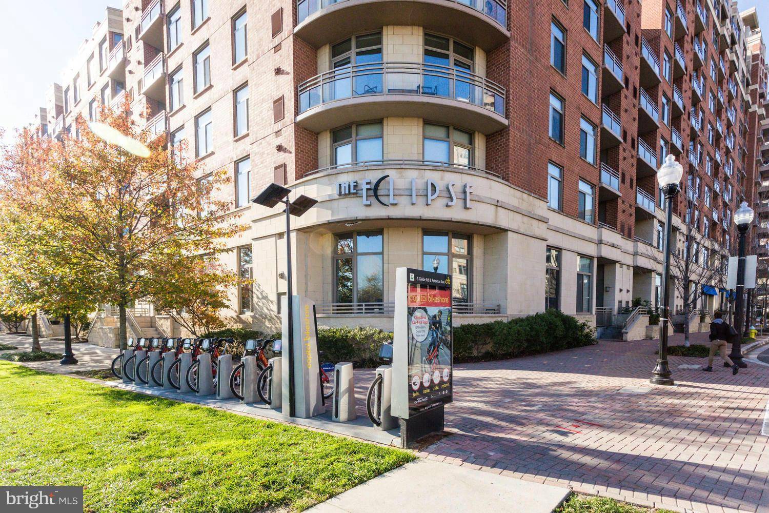 Arlington, VA 22202,3650 GLEBE RD #462