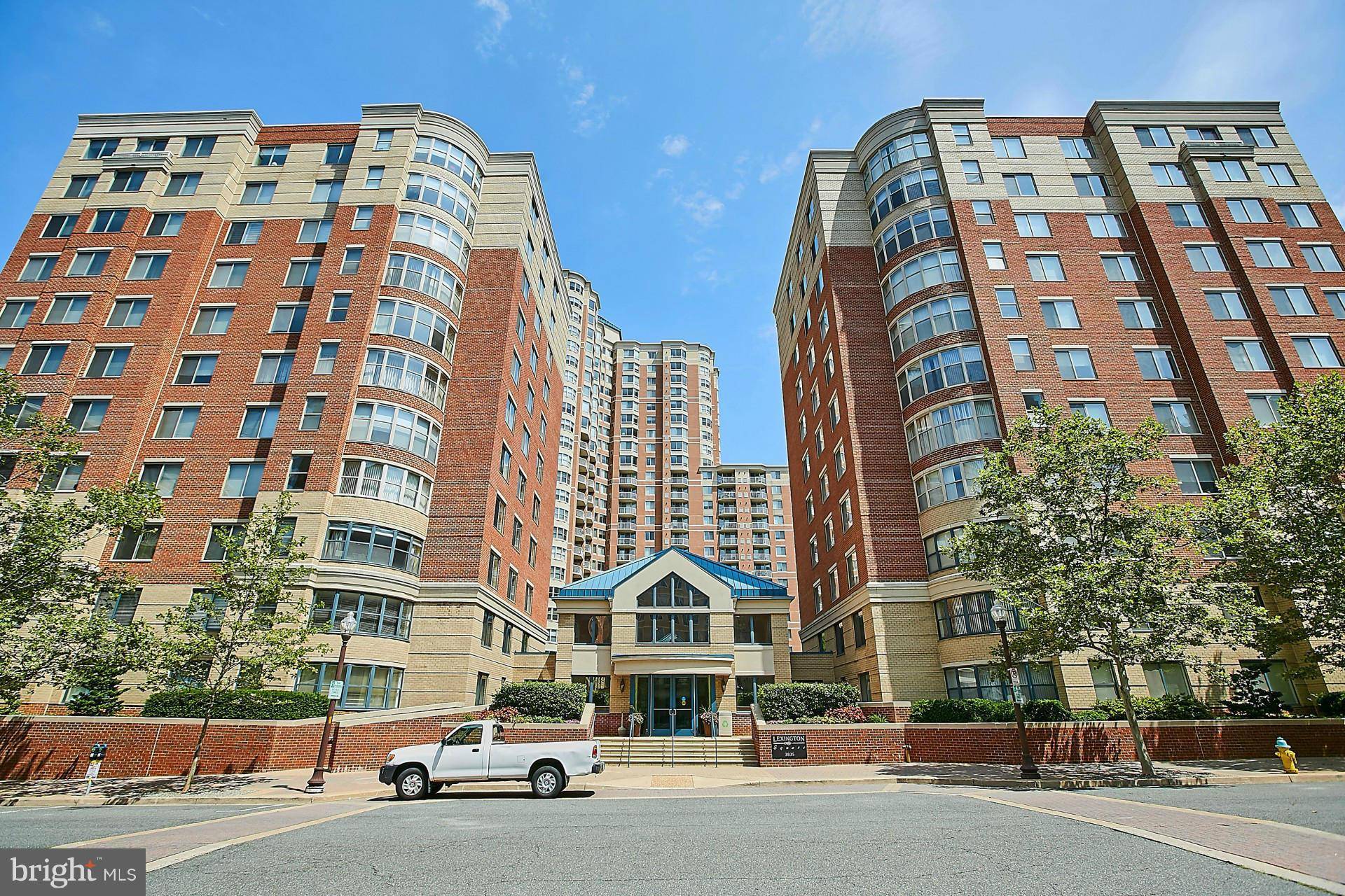 Arlington, VA 22203,3835 9TH ST N #410E