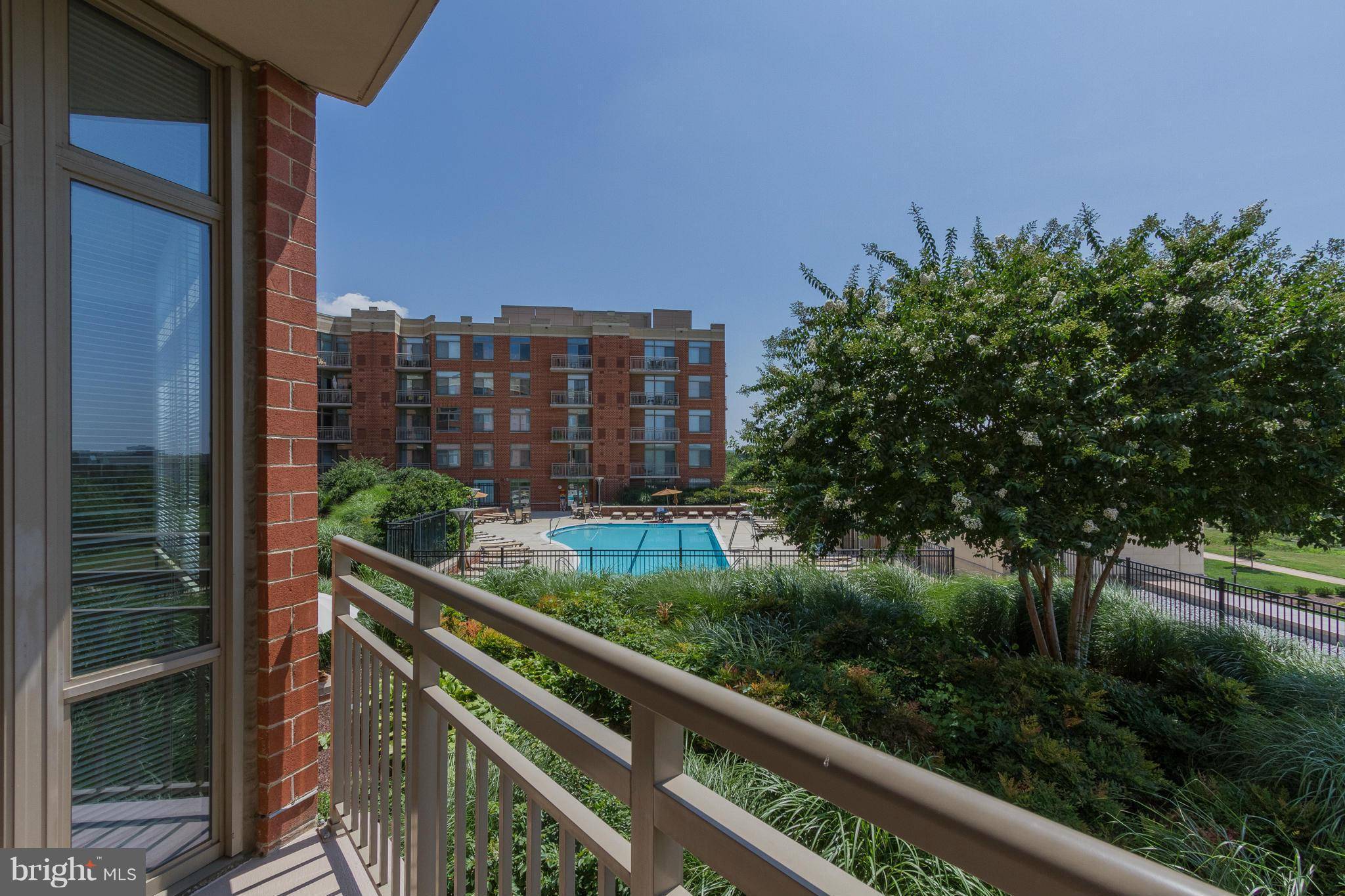 Arlington, VA 22202,3650 GLEBE RD #370